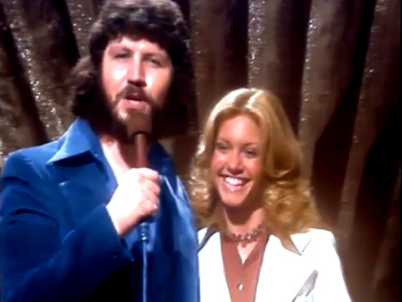 Olivia Newton-John Long Live Love on Top of the Pops March 28 1974 Olivia Newton-John Long Live Love on Top of the Pops March 28 1974