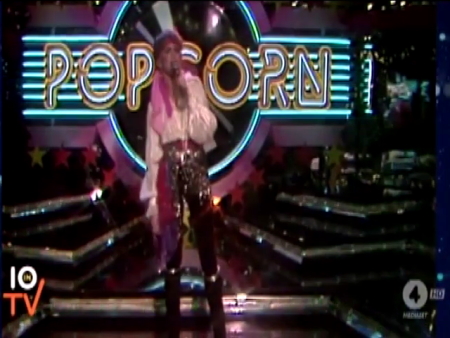 Olivia Newton-John on Popcorn Italy 1981 perfoming Carried Away and Landslide Olivia Newton-John on Popcorn Italy 1981