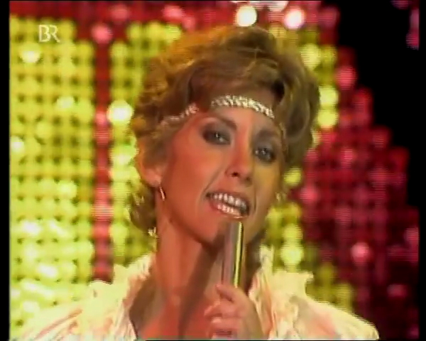 Olivia Newton-John on Musikladen 1982 Make A Move On Me Olivia Newton-John on Musikladen 1982 Make A Move On Me