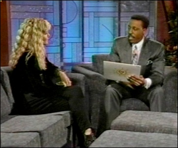 Olivia Newton-John, Arsenio Hall